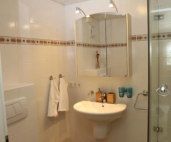 Edith * 滨湖采尔